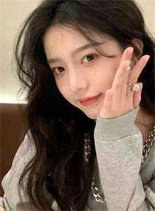 大明星很娇气,贴身保镖亲不停