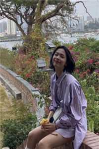 手术当天,妻子和秘书弟弟激情热吻