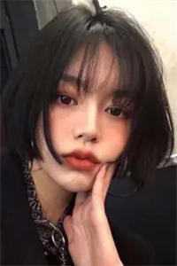 被亲妈家暴十年,我成了他的金丝雀的